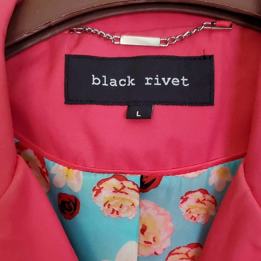 Light Spring Belted Jacket - Picture 2 of 3